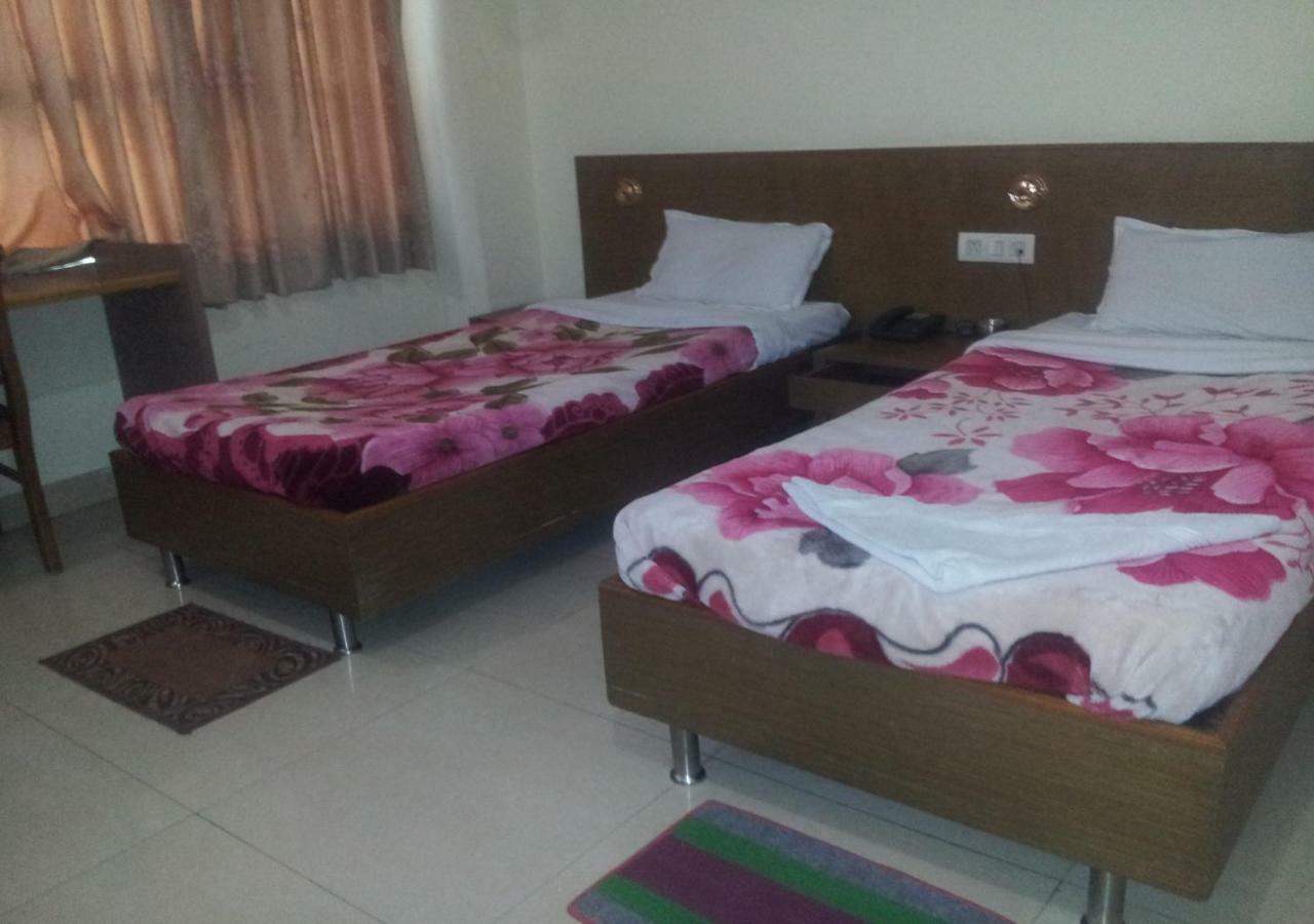 Hotel Brindavan Guwahati Exterior foto